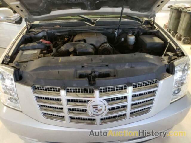 CADILLAC ESCALADE LUXURY, 1GYFK63898R107767