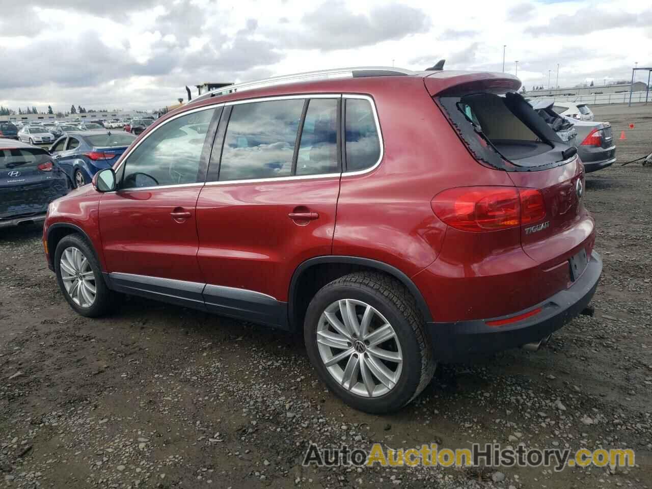 VOLKSWAGEN TIGUAN S, WVGAV7AX8CW003929