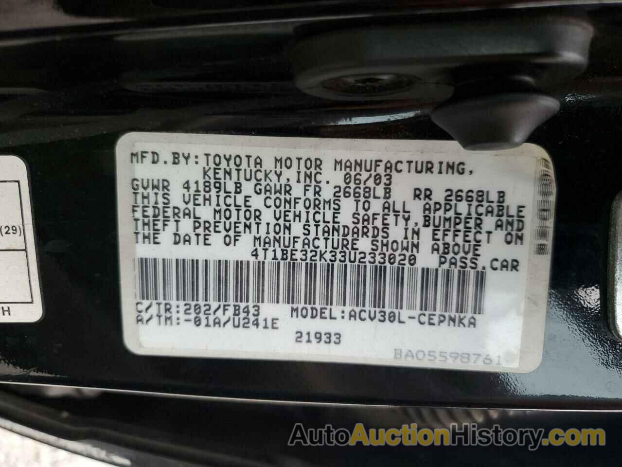 TOYOTA CAMRY LE, 4T1BE32K33U233020