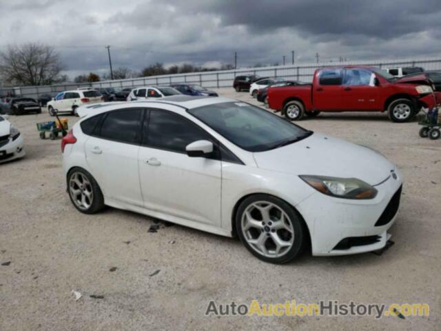 FORD FOCUS ST, 1FADP3L98DL136105