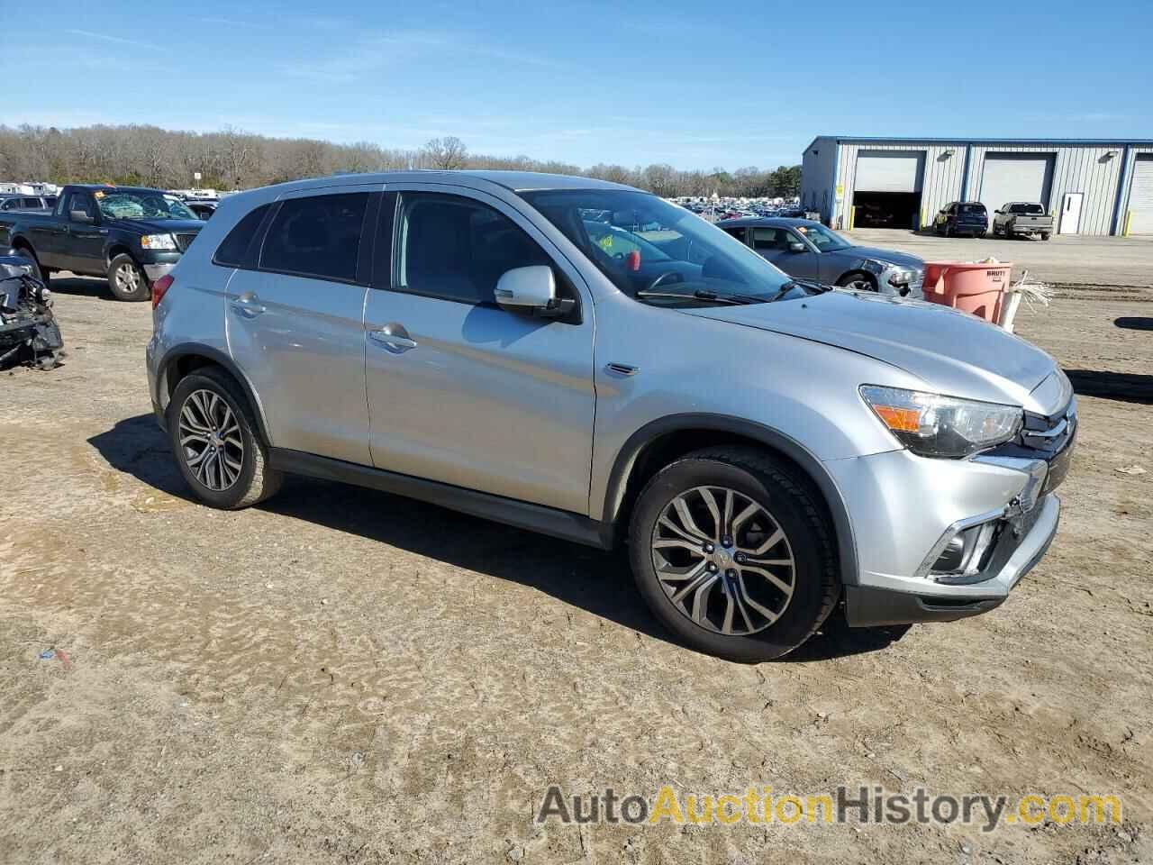 MITSUBISHI OUTLANDER ES, JA4AP3AW2JU013079