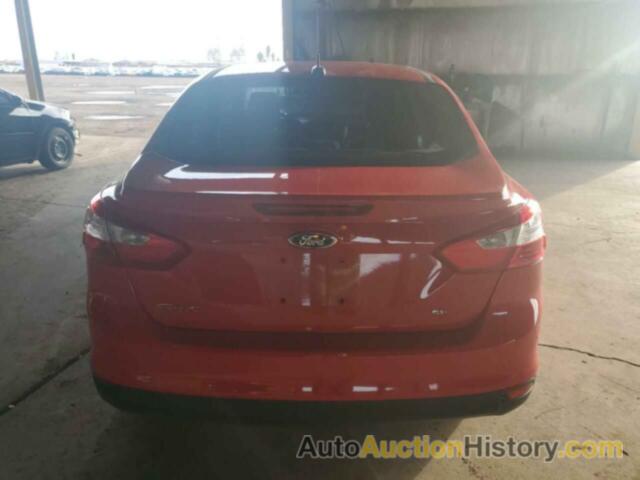 FORD FOCUS SE, 1FAHP3F25CL173563