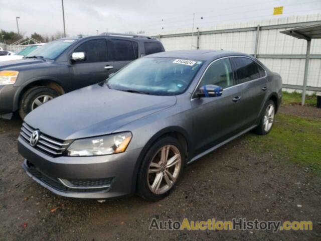 VOLKSWAGEN PASSAT SE, 1VWBT7A31EC044397