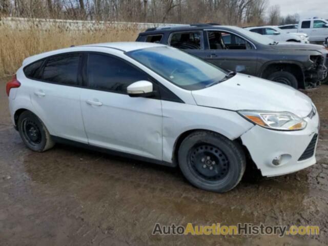 FORD FOCUS SE, 1FAHP3K25CL376443