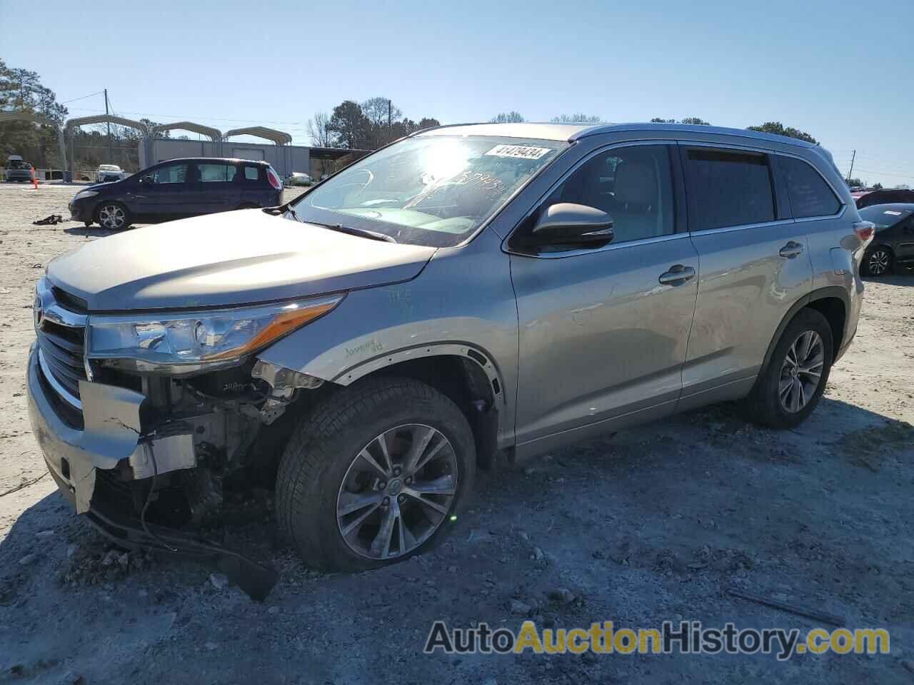 TOYOTA HIGHLANDER XLE, 5TDKKRFH3FS117632