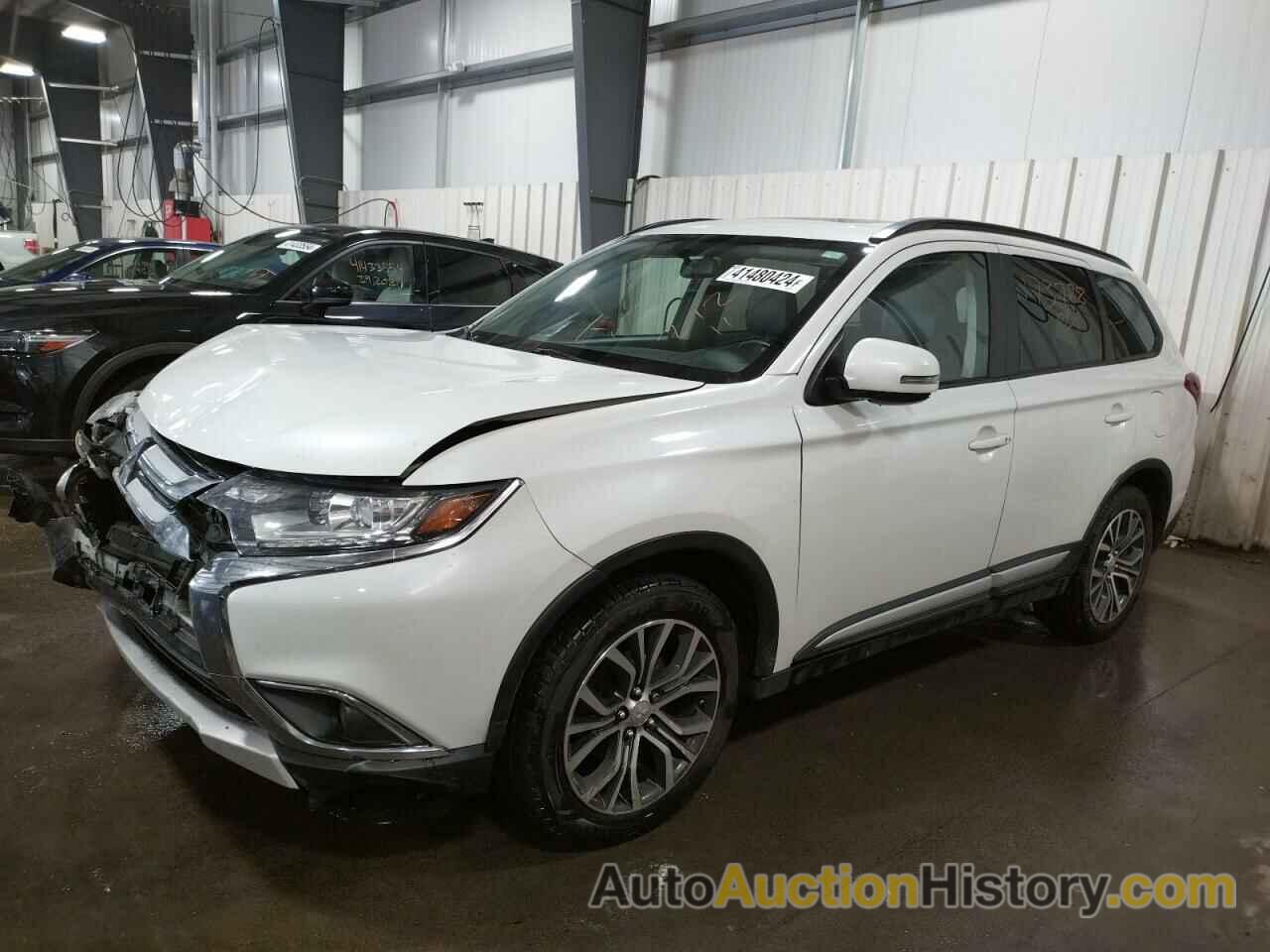 MITSUBISHI OUTLANDER SE, JA4AZ3A38GZ008724