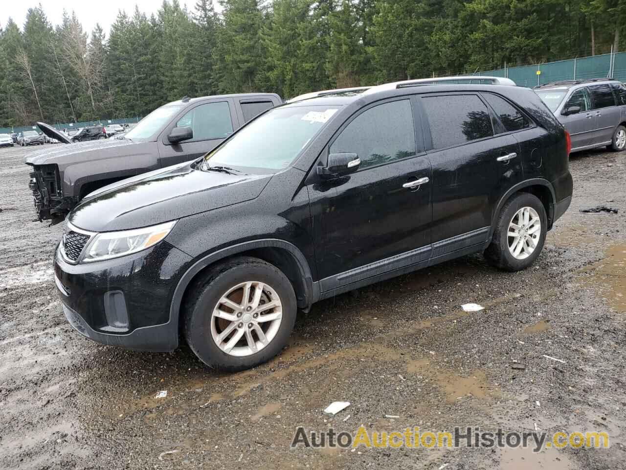 KIA SORENTO LX, 5XYKT4A75FG599130