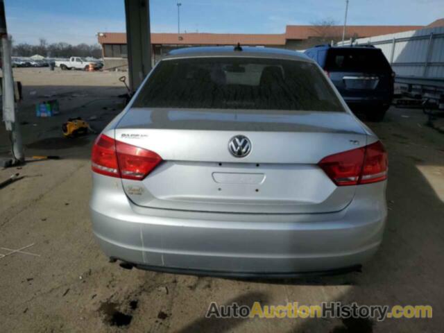 VOLKSWAGEN PASSAT S, 1VWAT7A30EC105105