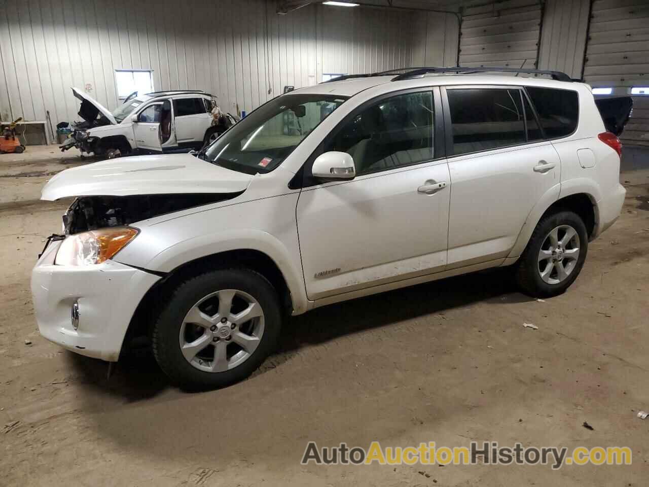 TOYOTA RAV4 LIMITED, 2T3YF4DV4BW073000