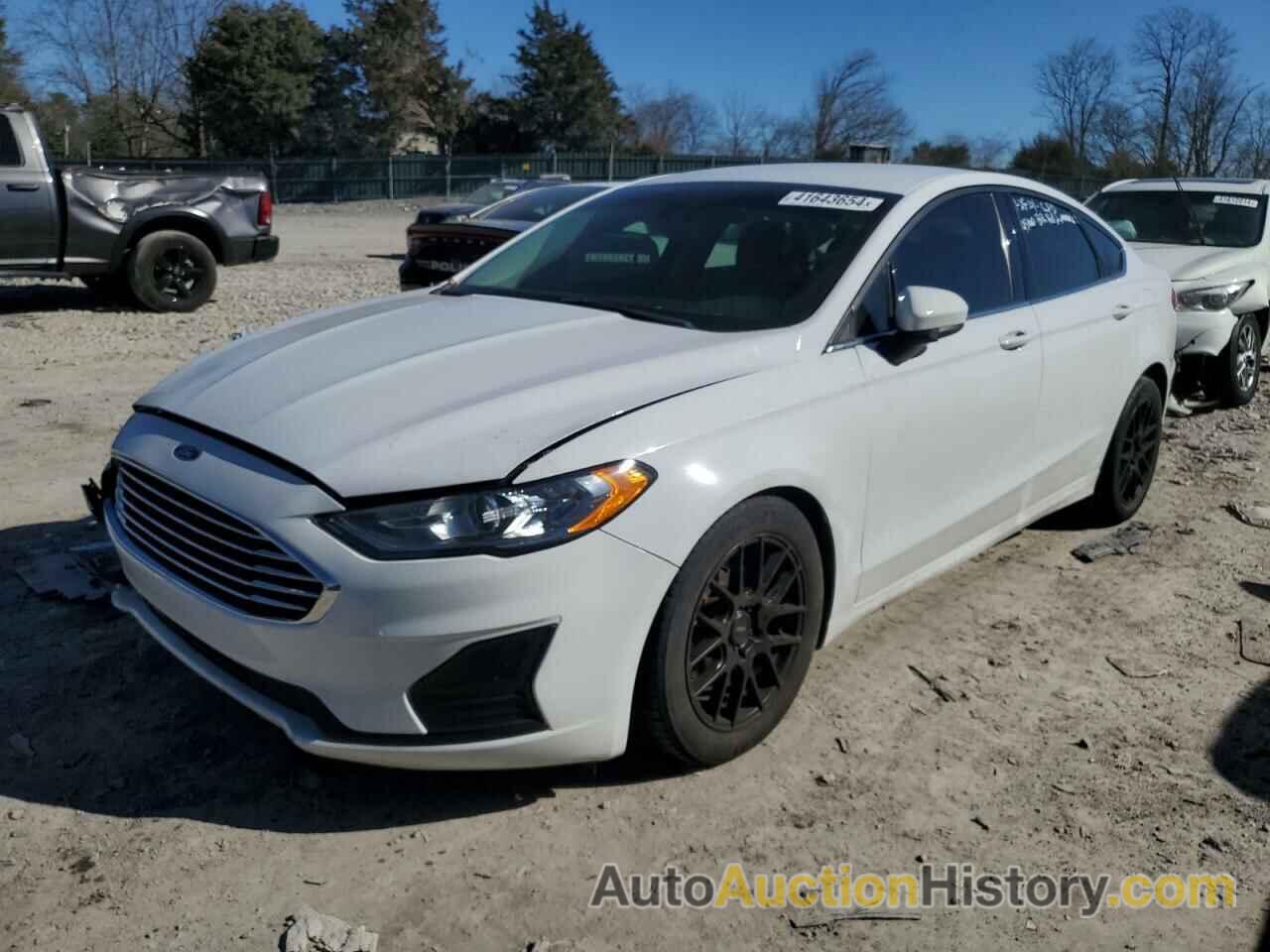 FORD FUSION SE, 3FA6P0HD4KR245874