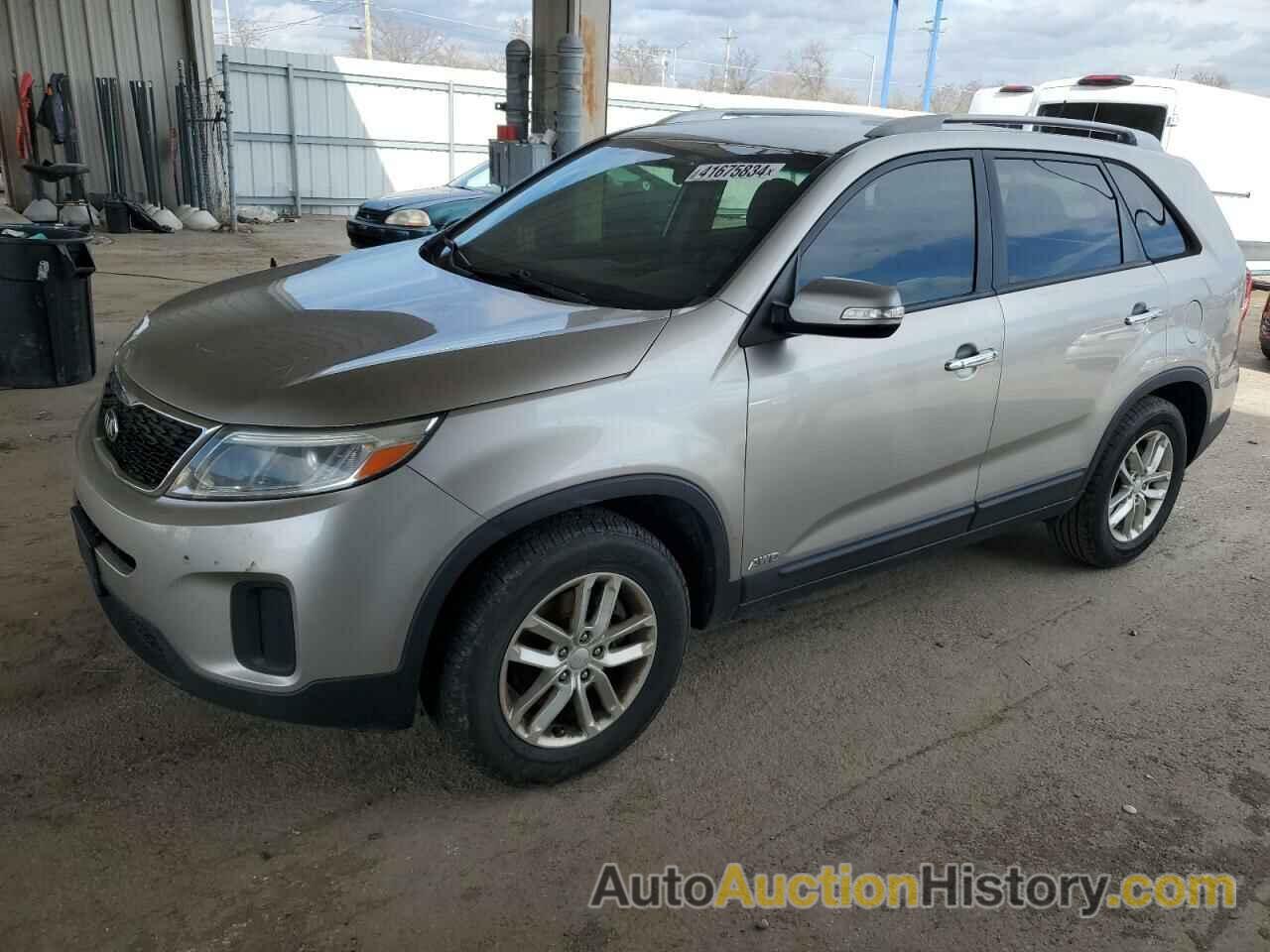 KIA SORENTO LX, 5XYKTDA72FG651538