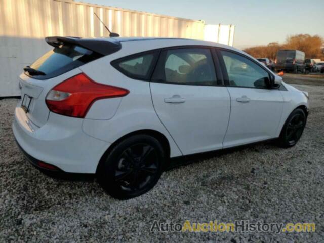 FORD FOCUS SE, 1FADP3K21EL127462