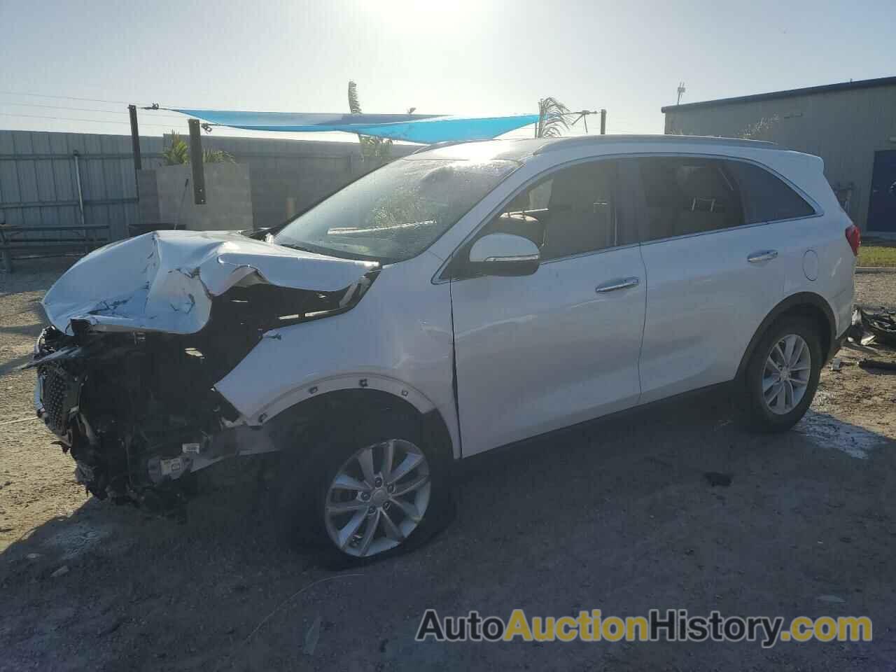 KIA SORENTO LX, 5XYPG4A31JG363008