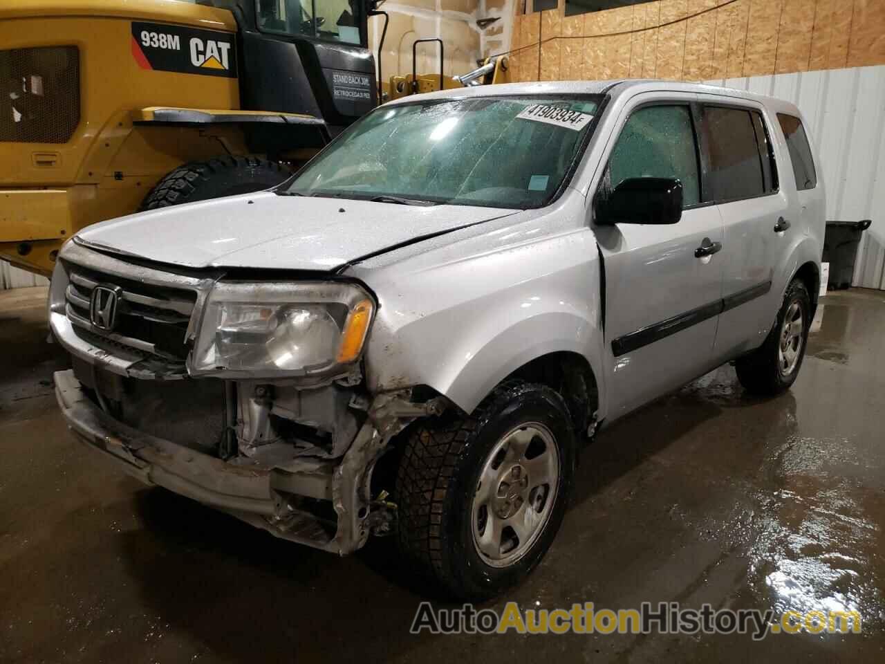 HONDA PILOT LX, 5FNYF4H23EB024705