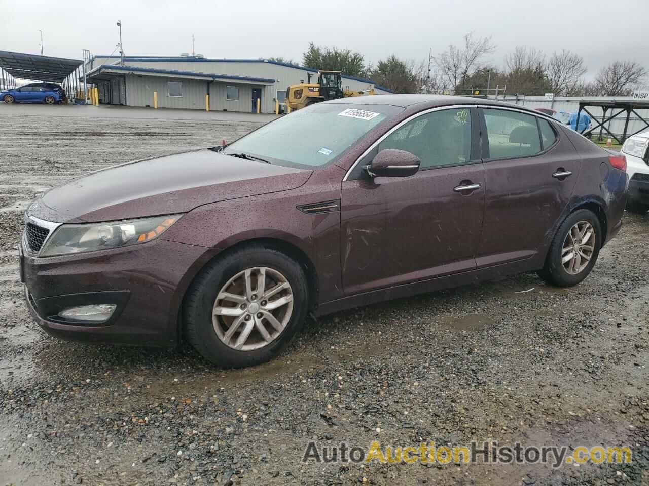 KIA OPTIMA LX, 5XXGM4A77CG047082