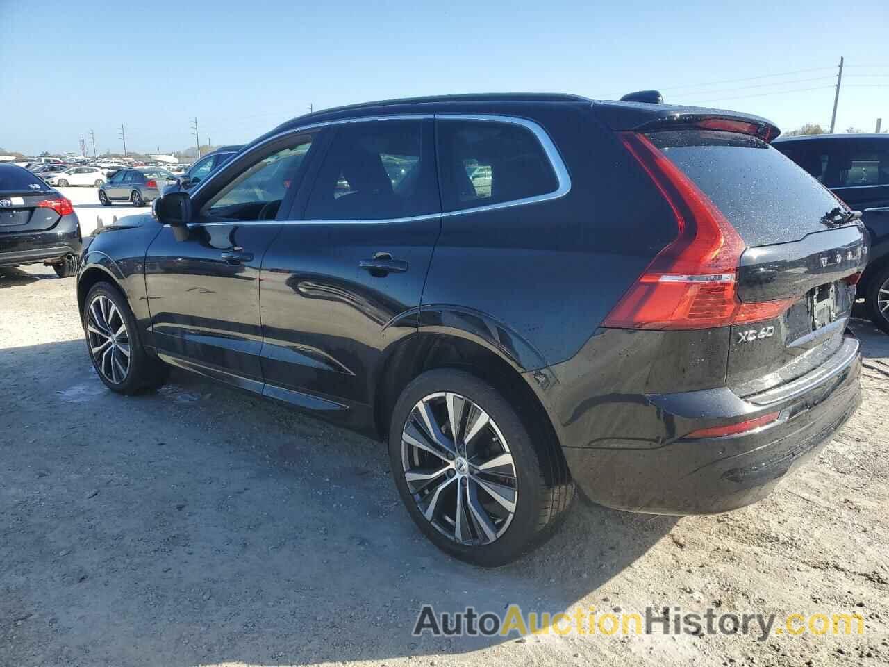 VOLVO XC60 B5 MO B5 MOMENTUM, YV4L12DK9N1905627