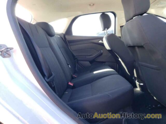 FORD FOCUS SE, 1FADP3K20GL363958