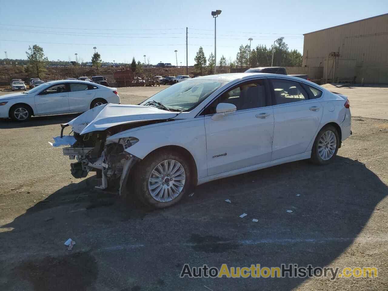 FORD FUSION SE HYBRID, 3FA6P0LU2GR402641