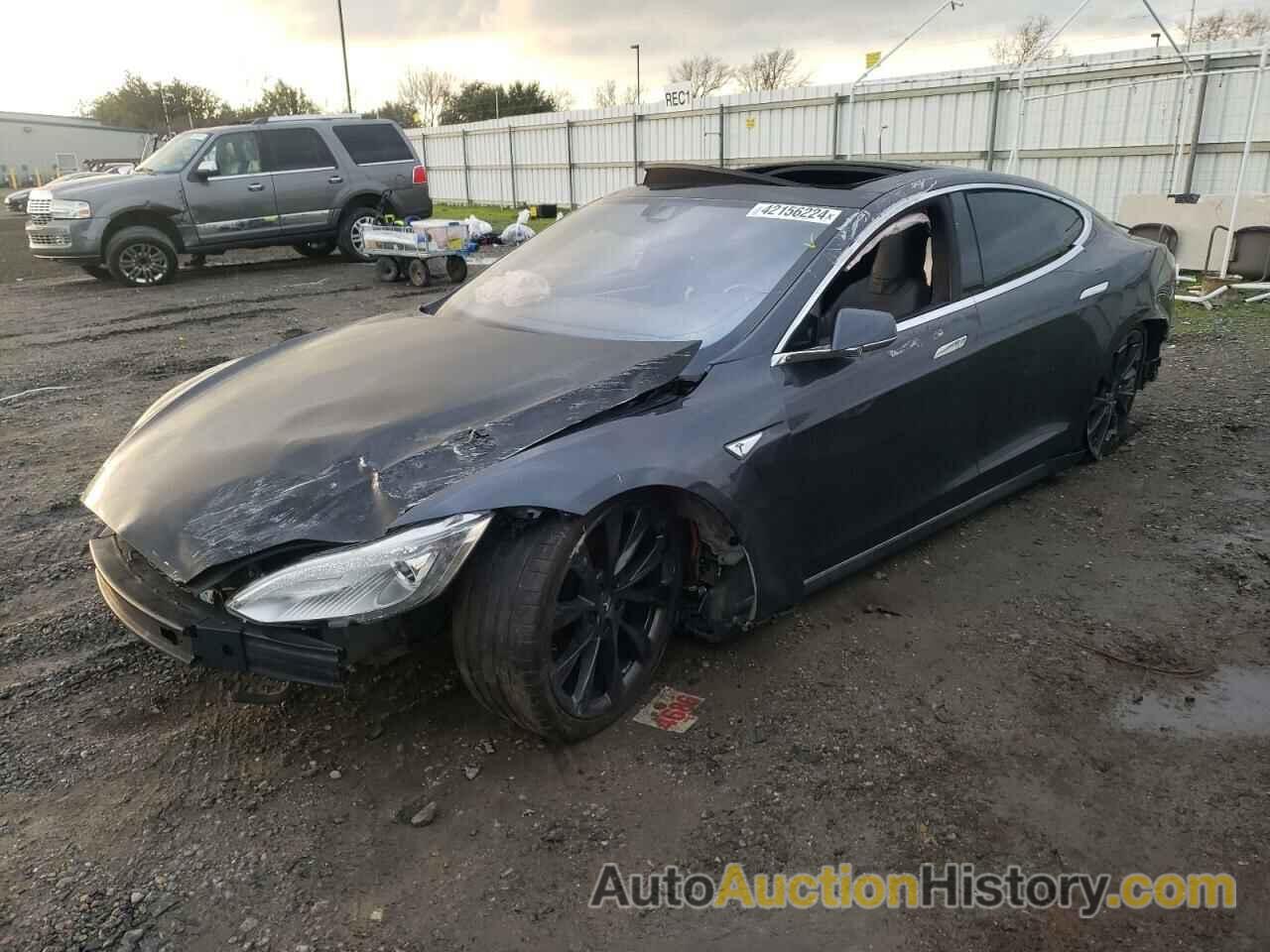 TESLA MODEL S, 5YJSA1E2XGF129784