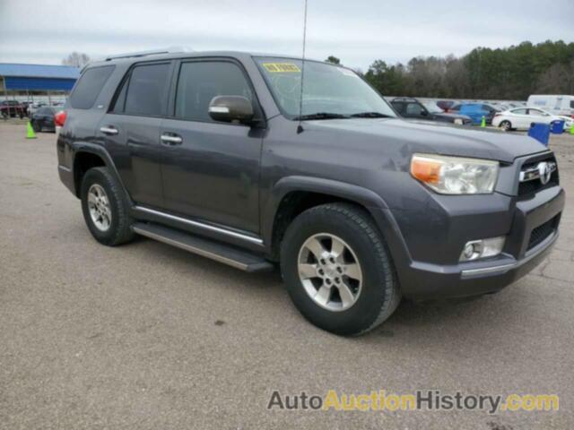 TOYOTA 4RUNNER SR5, JTEZU5JRXB5021901