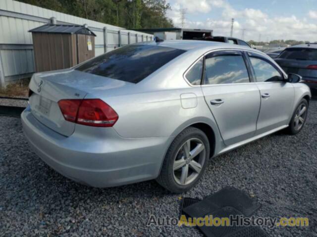 VOLKSWAGEN PASSAT SE, 1VWBH7A3XCC070396