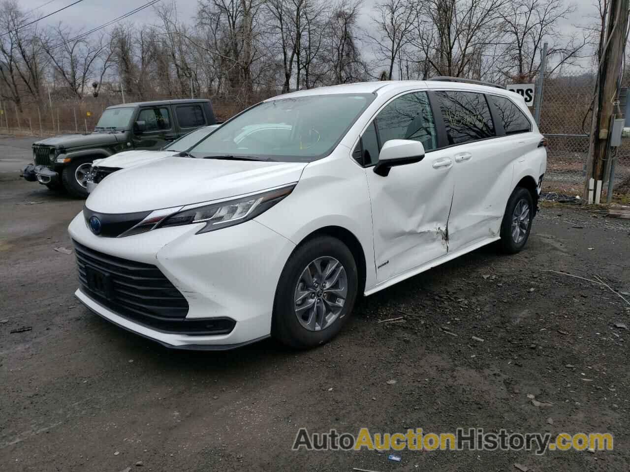 2021 TOYOTA SIENNA LE, 5TDKRKEC8MS060527