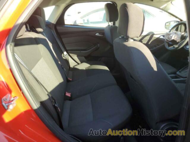 FORD FOCUS SE, 1FADP3K2XFL350956