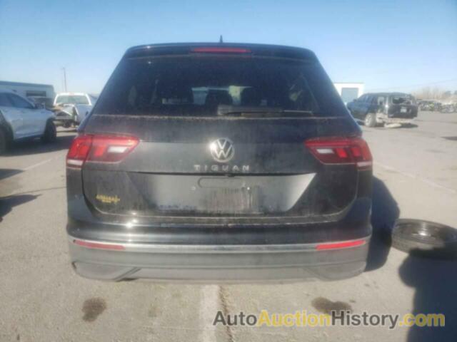 VOLKSWAGEN TIGUAN S, 3VV1B7AX5NM111152