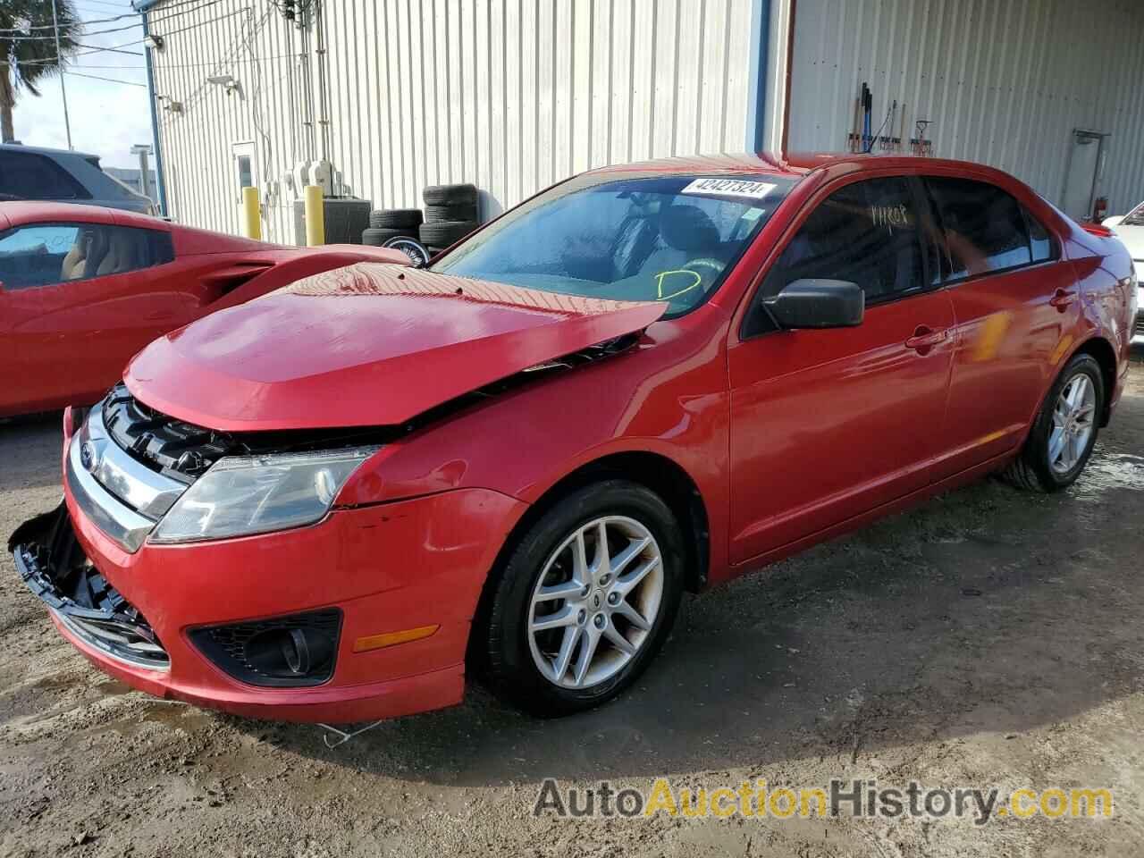 FORD FUSION S, 3FAHP0GA1CR308981