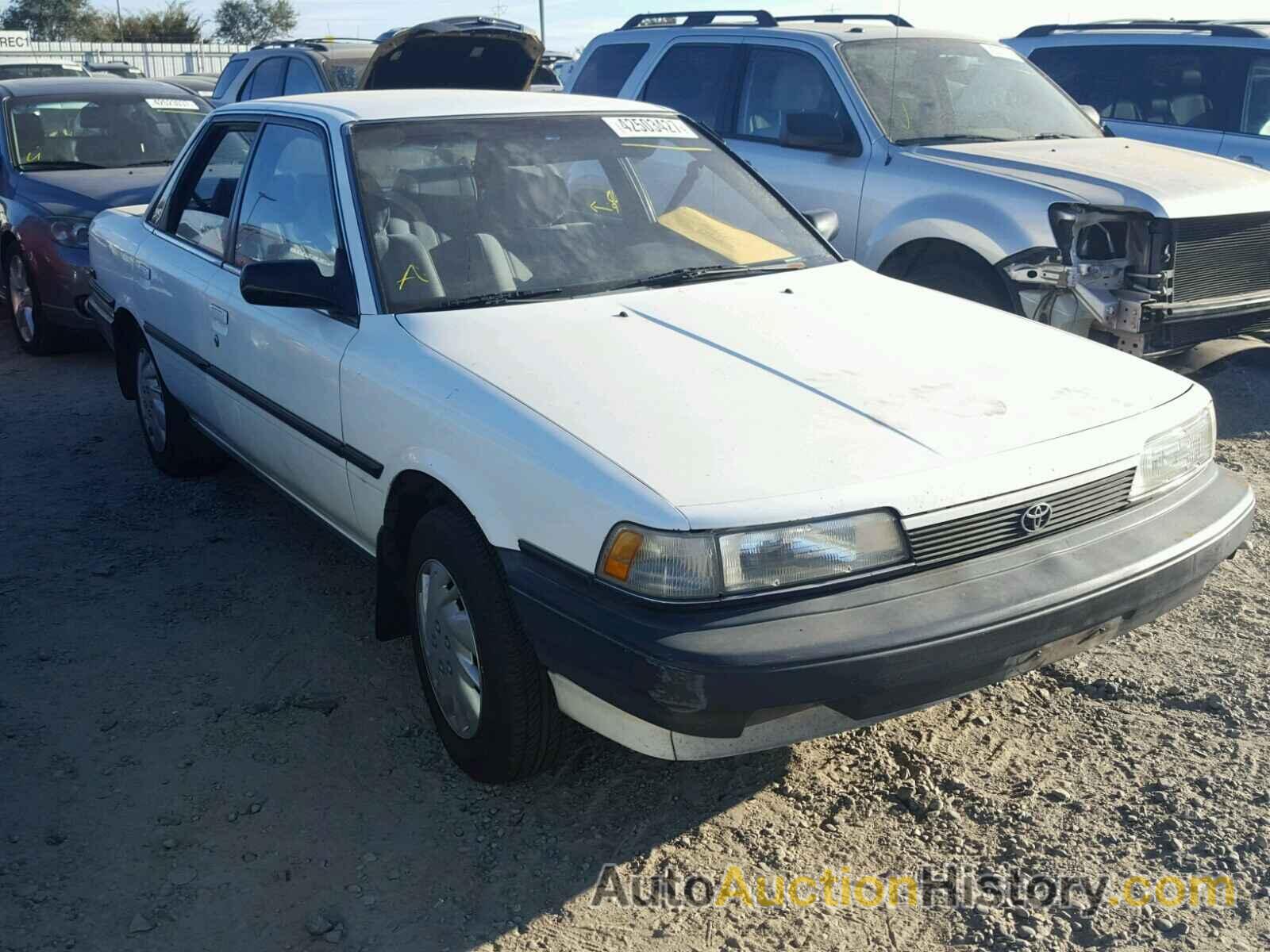 1990 TOYOTA CAMRY DLX, 4T1SV21E8LU212508