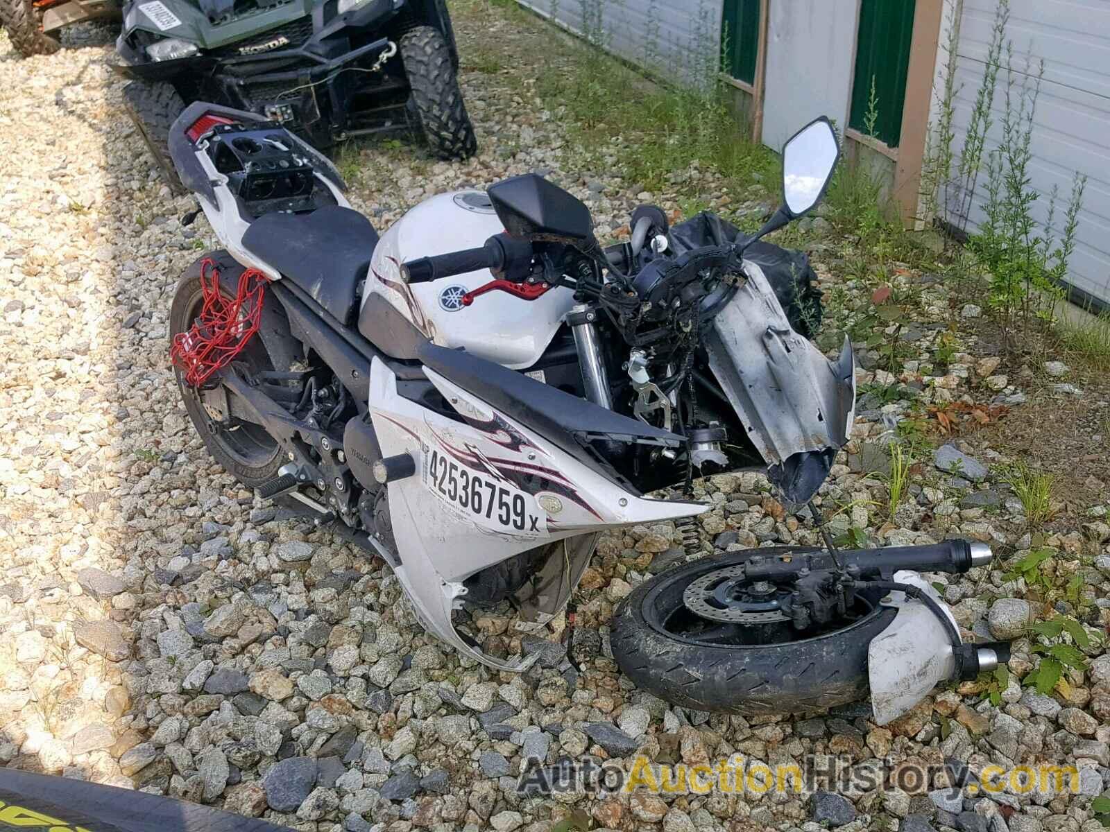 2009 YAMAHA FZ6 R, JYARJ18E09A001324