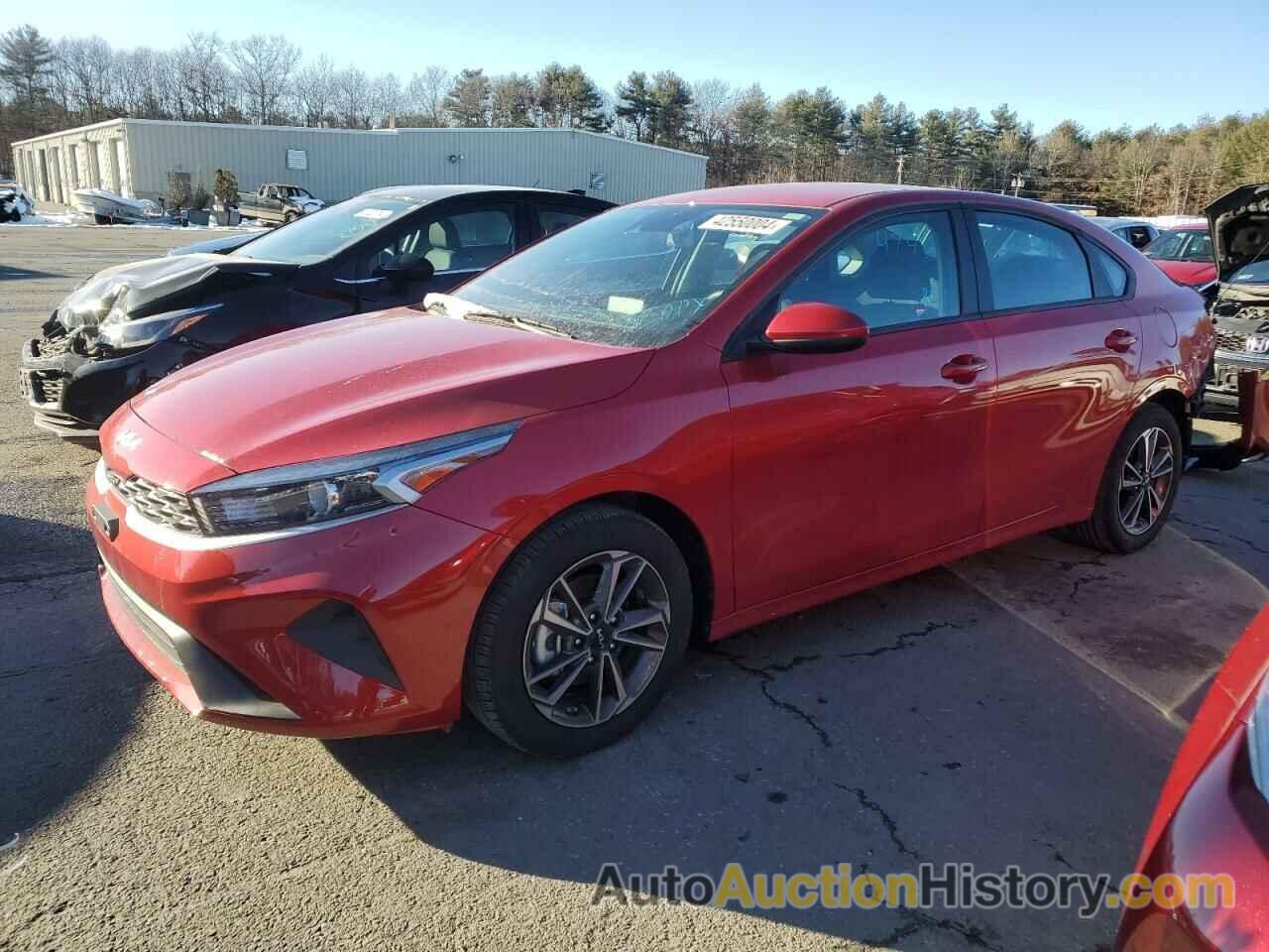 KIA FORTE LX, 3KPF24AD8PE679031