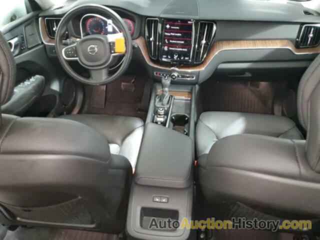 VOLVO XC60 T5 MOMENTUM, YV4102RK9M1805240