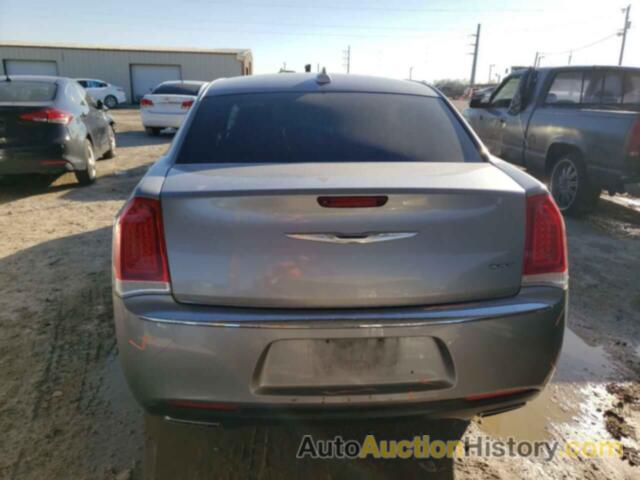 CHRYSLER 300 LIMITED, 2C3CCAAG2HH588100
