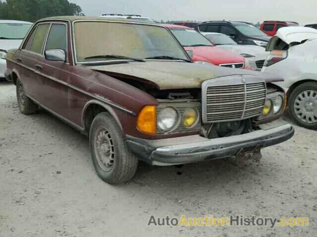 1982 MERCEDES-BENZ 240 D, WDBAB23A5CB320890