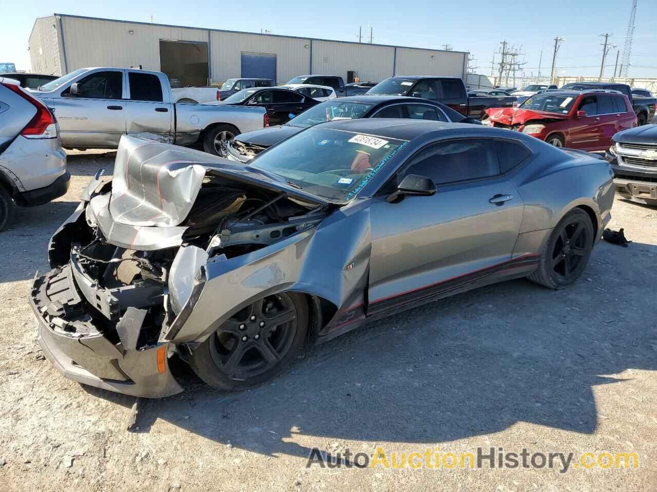 CHEVROLET CAMARO LS, 1G1FB1RS3L0115624