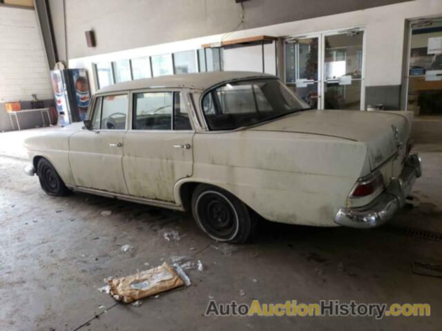 MERCEDES-BENZ 230-CLASS, 11001110015561