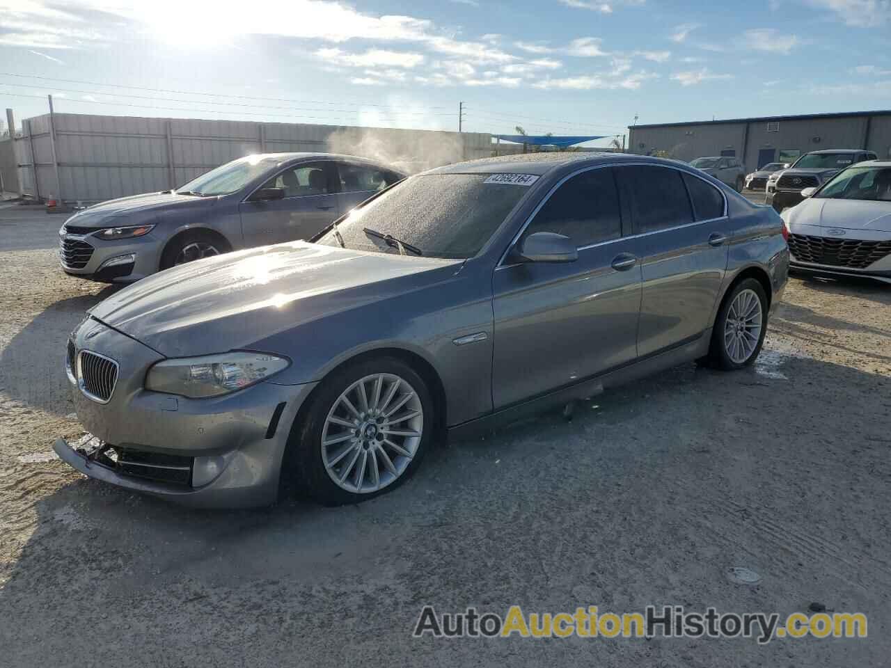 BMW 5 SERIES I, WBAFR7C58CC809116