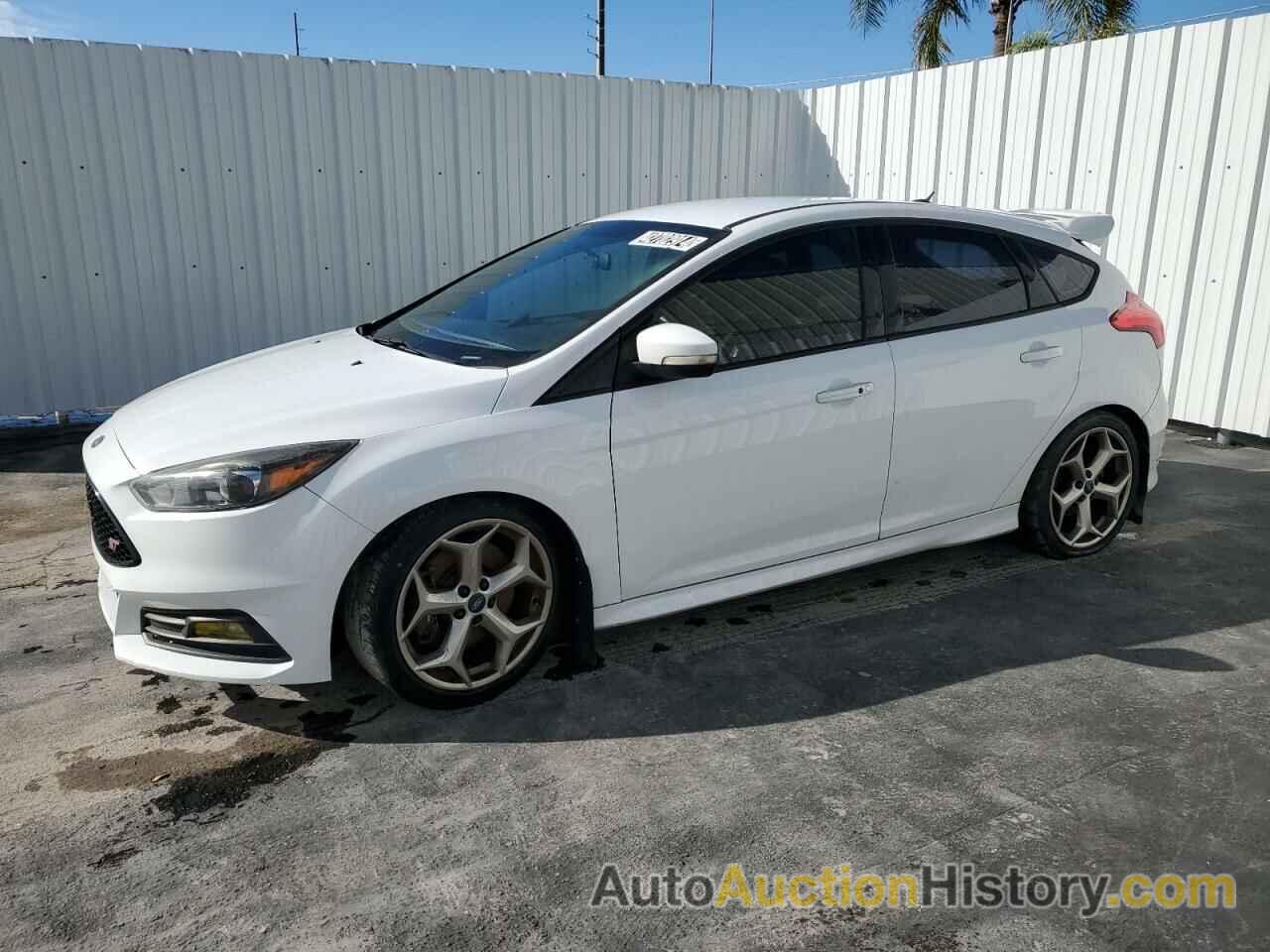 FORD FOCUS ST, 1FADP3L98FL228026