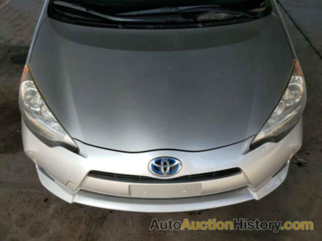 TOYOTA PRIUS, JTDKDTB30D1055537