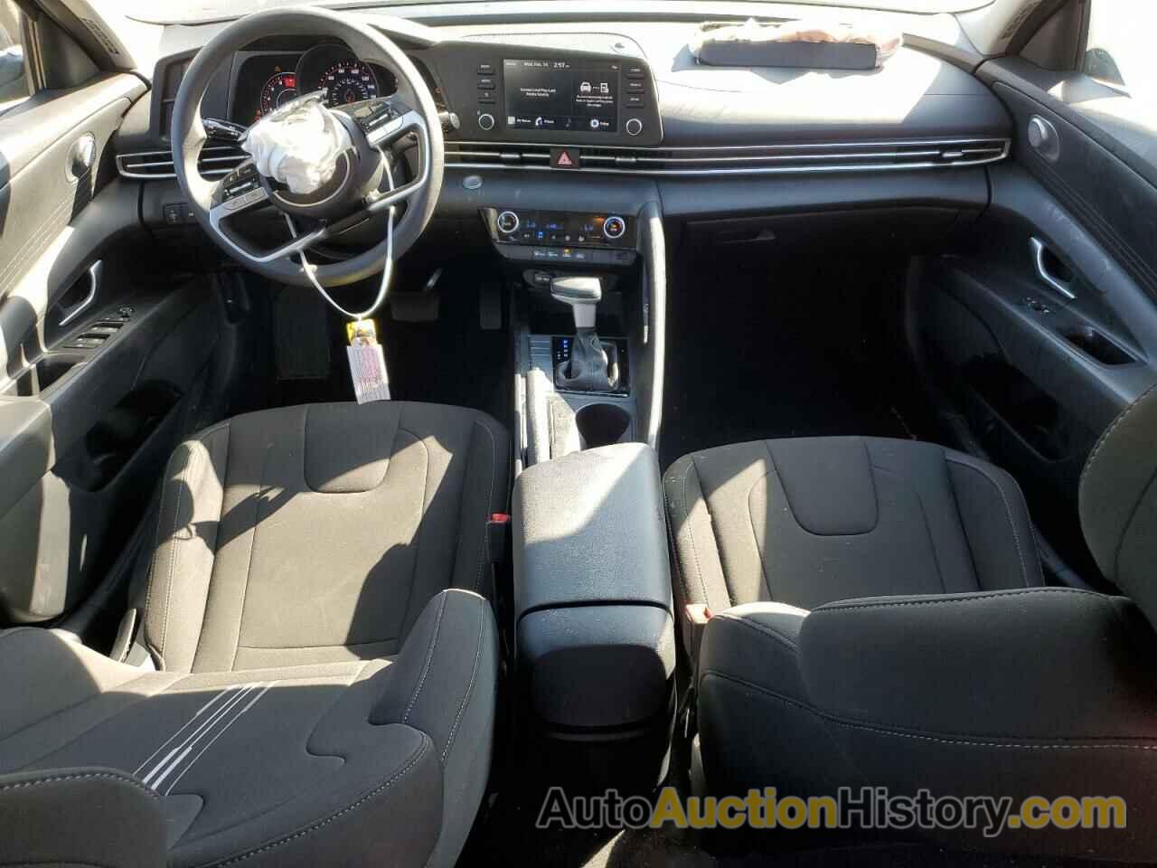 HYUNDAI ELANTRA SEL, KMHLM4AG8PU545737