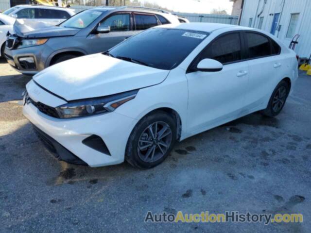 KIA FORTE LX, 3KPF24ADXPE527297