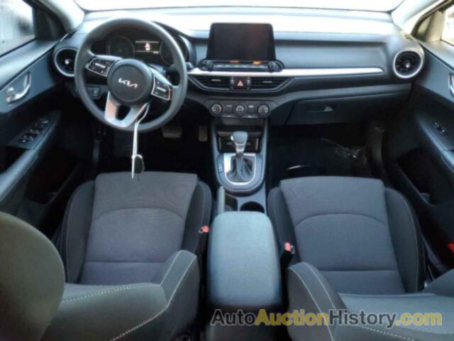 KIA FORTE LX, 3KPF24ADXPE527297