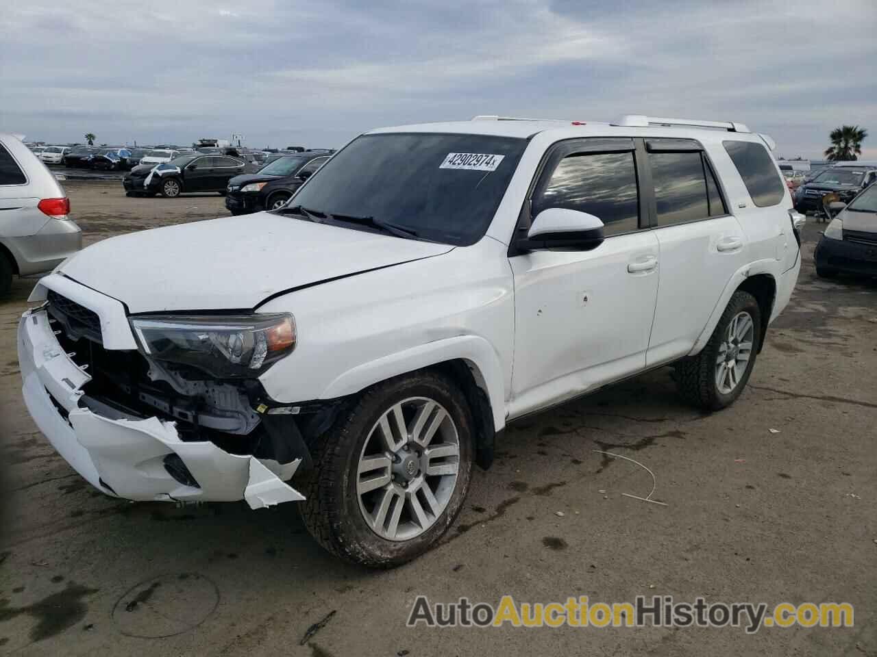 TOYOTA 4RUNNER SR5, JTEZU5JR4H5148426