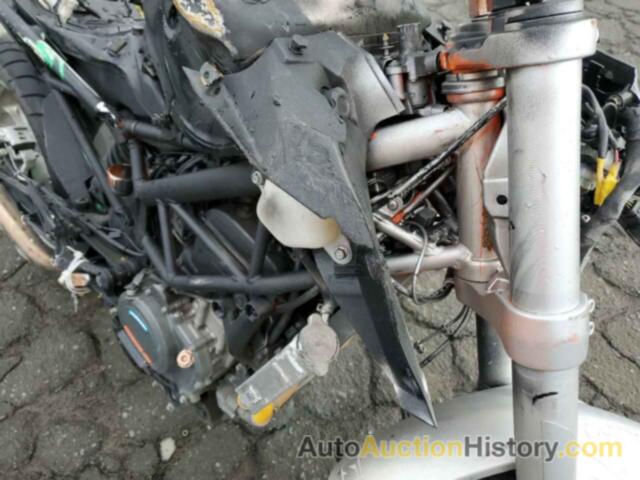 KTM MOTORCYCLE DUKE, MD2JPJ404JC265868