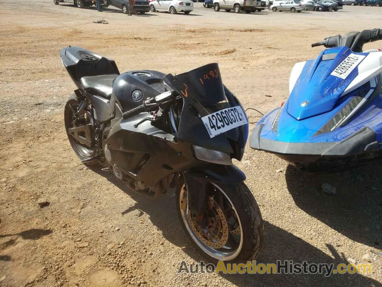 2004 HONDA CBR CYCLE RR, JH2PC37004M104247