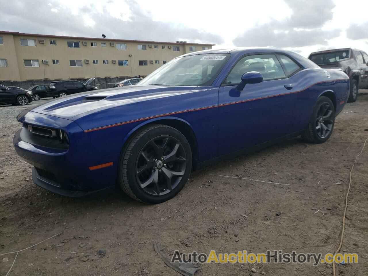 DODGE CHALLENGER SXT, 2C3CDZAG0JH305808