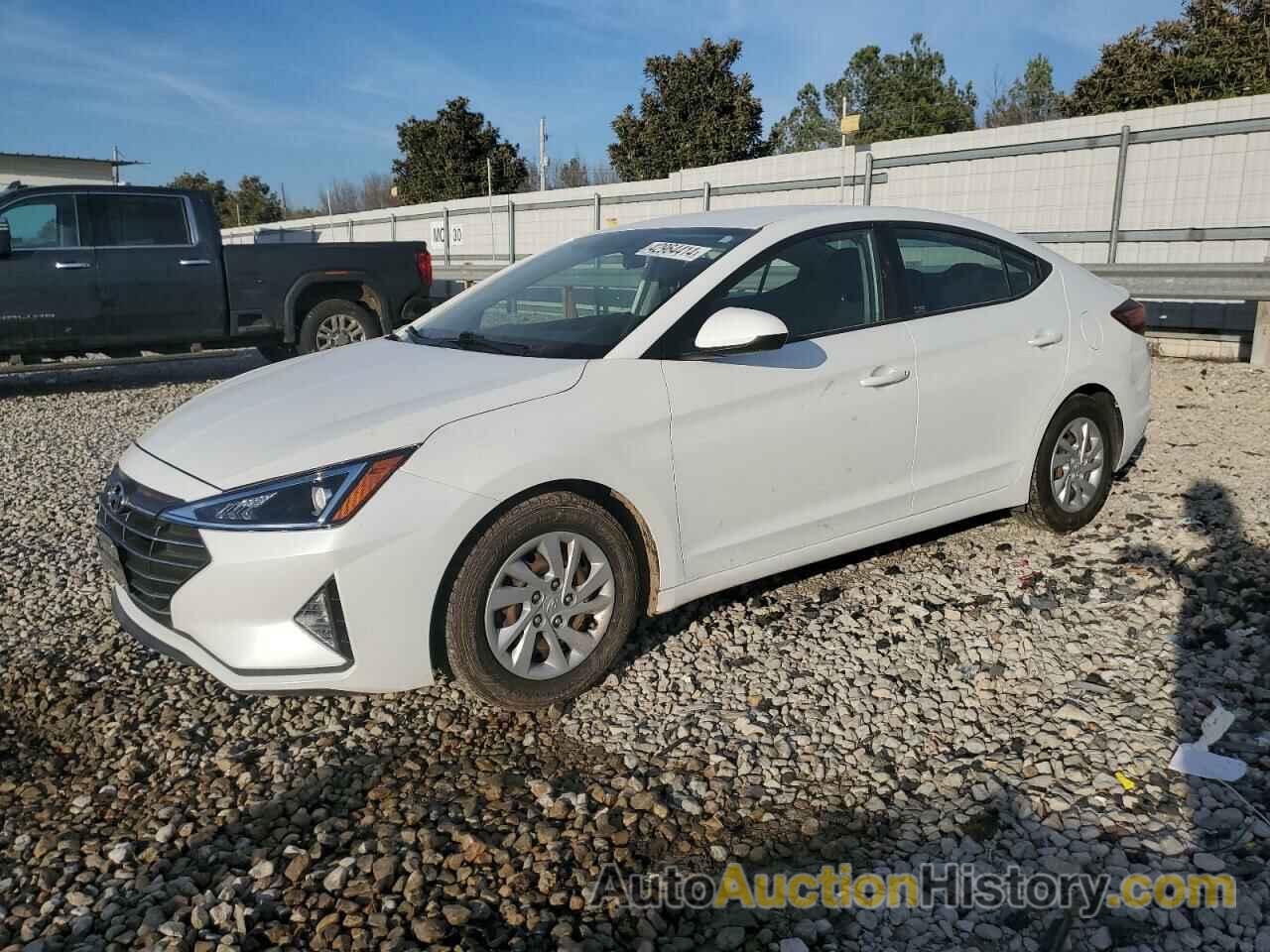 HYUNDAI ELANTRA SE, 5NPD74LF1KH424765