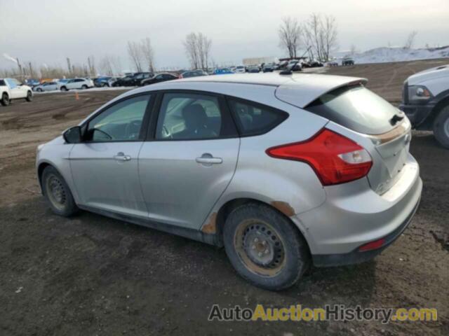 FORD FOCUS SE, 1FAHP3K26CL121588