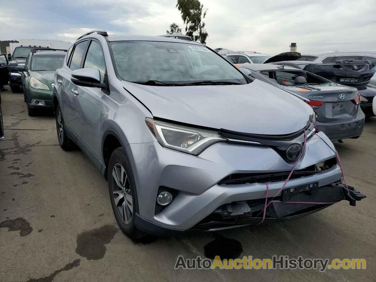 TOYOTA RAV4 XLE, 2T3WFREV1HW320565